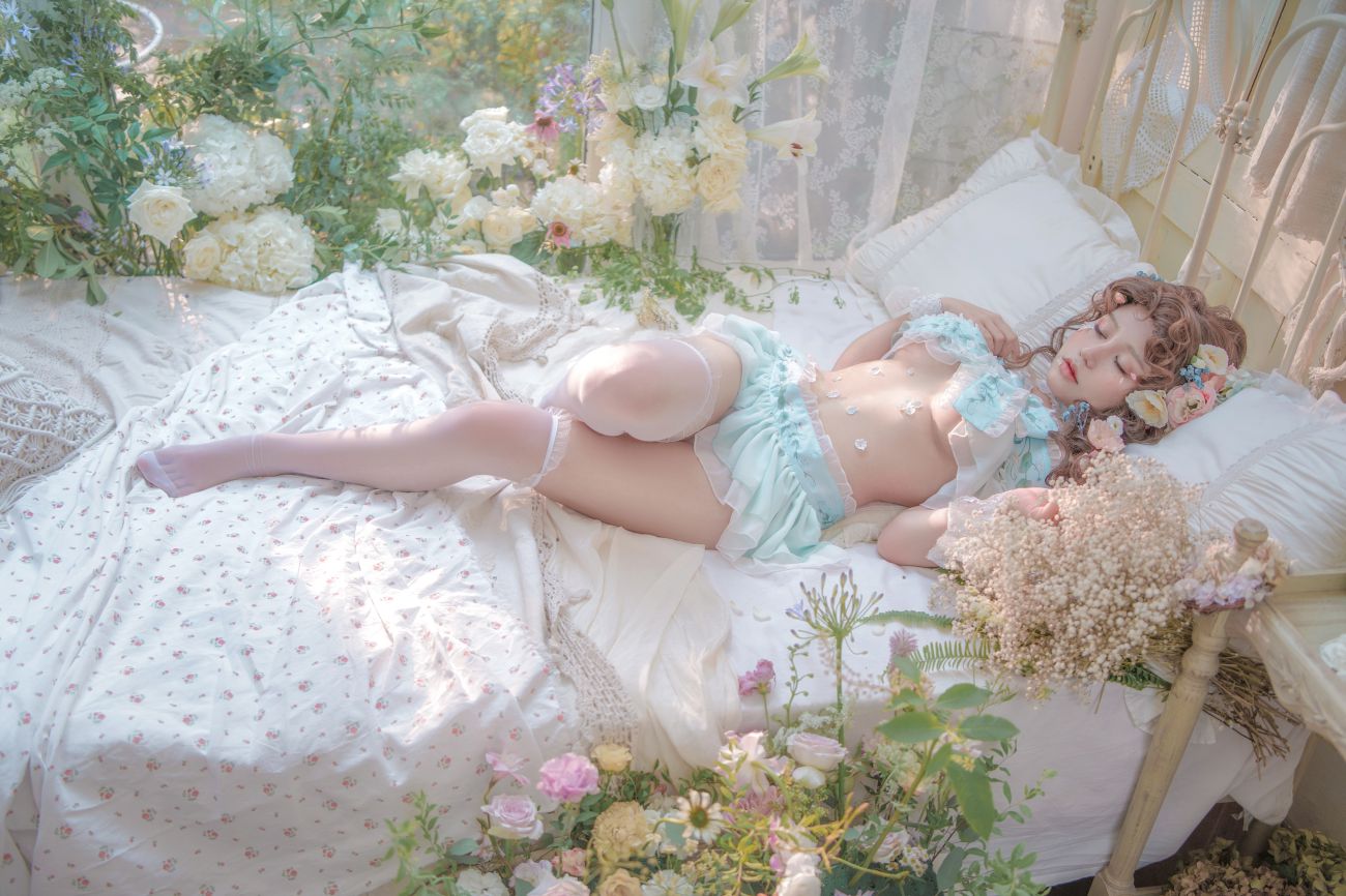 图片[2]-一笑芳香沁写真 豌豆公主-COS世界