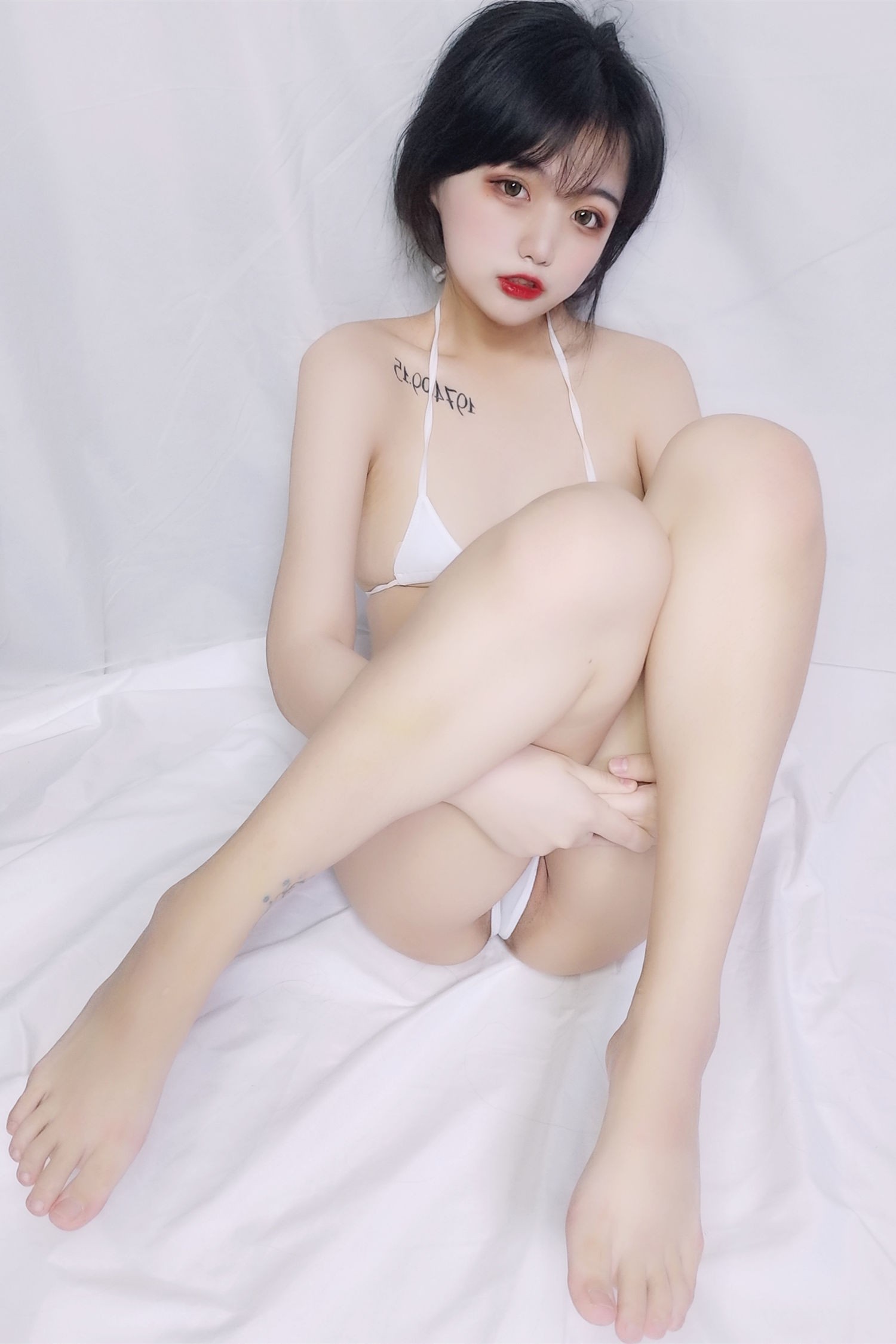 安妮 白色睡衣-COS世界