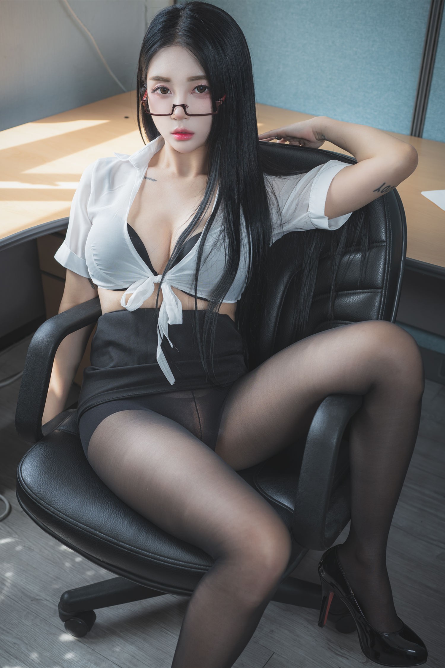 PURE MEDIA Vol.182 Bomi-COS世界