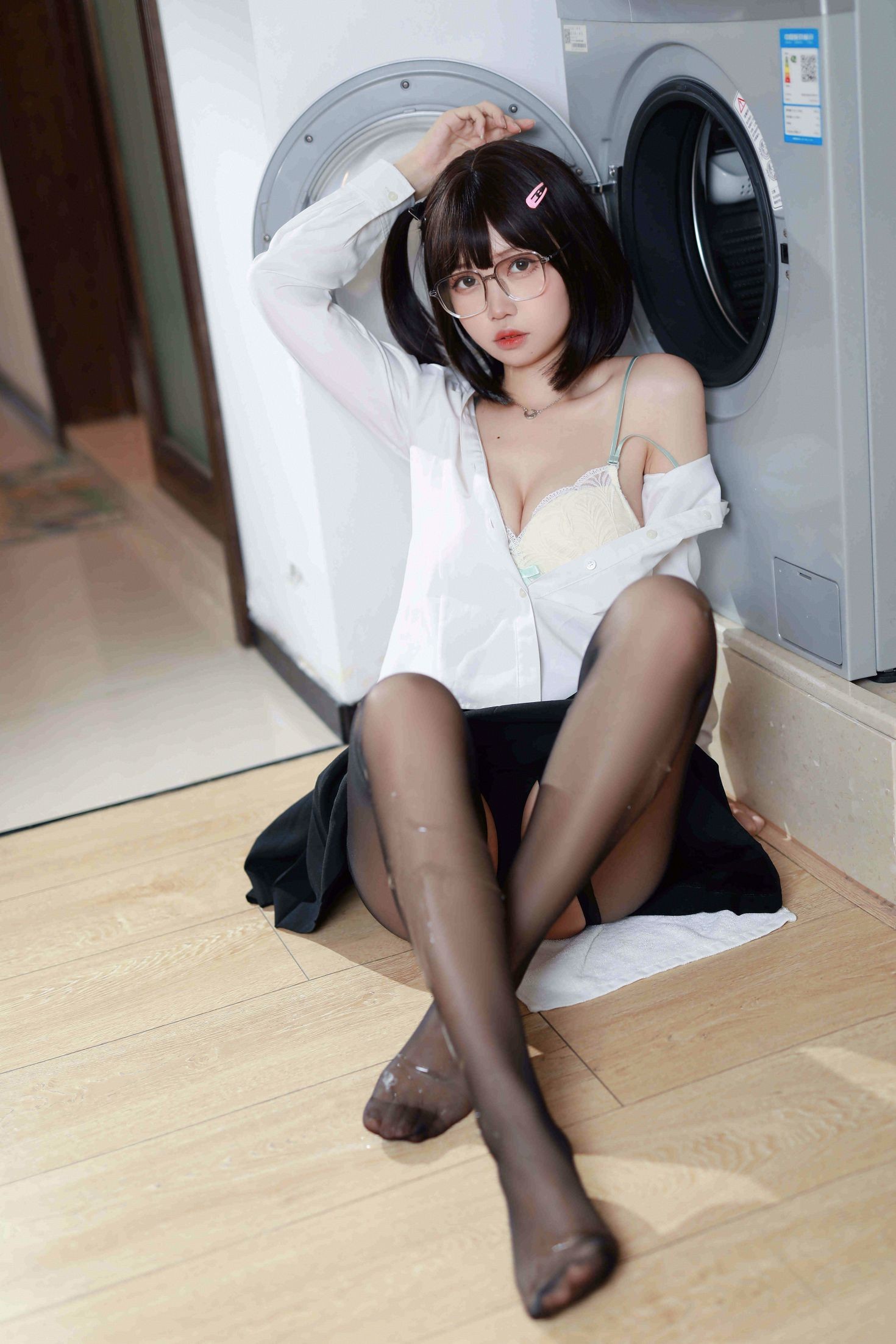 图片[3]-洛桑伊梓 眼镜妹妹-COS世界
