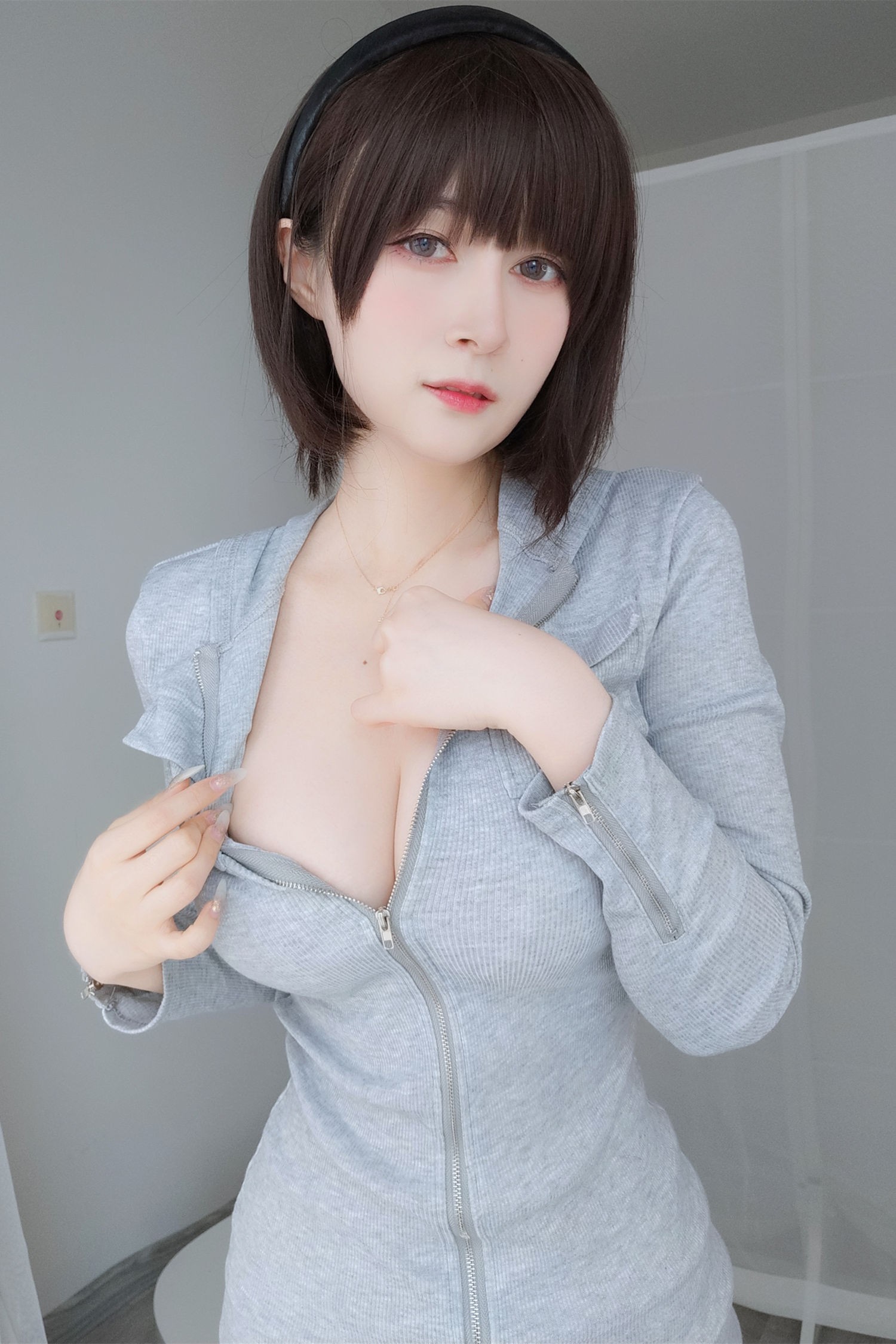 白银 スポーツガール-COS世界