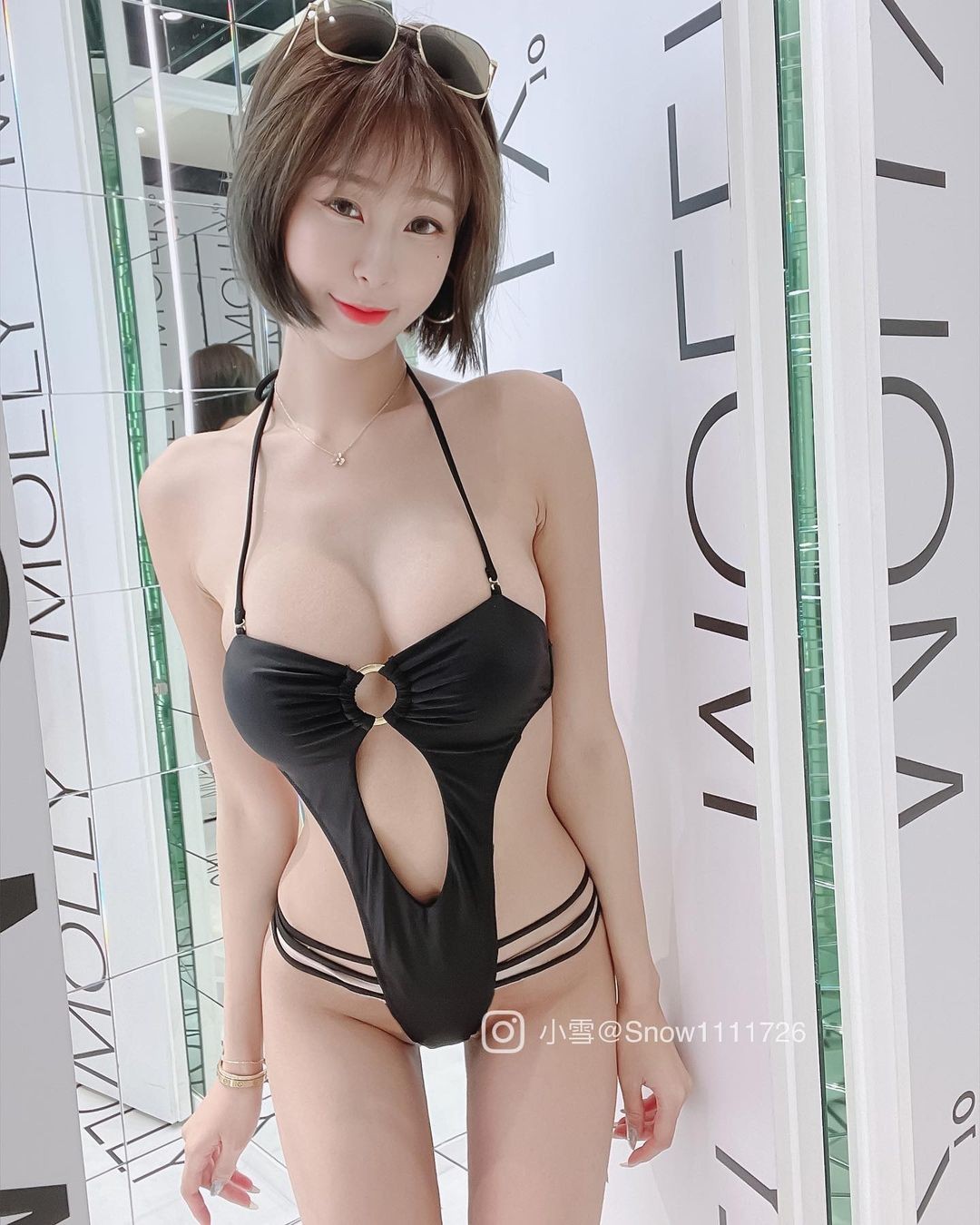 BEAUTYLEG腿模庄咏惠Winnie小雪社交私照-COS世界