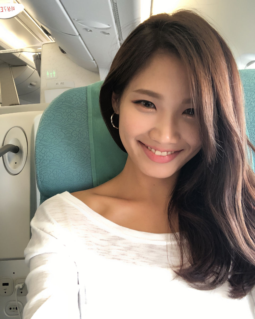 图片[3]-韩国美女李熙恩，诱人身材为自家品牌代言-COS世界