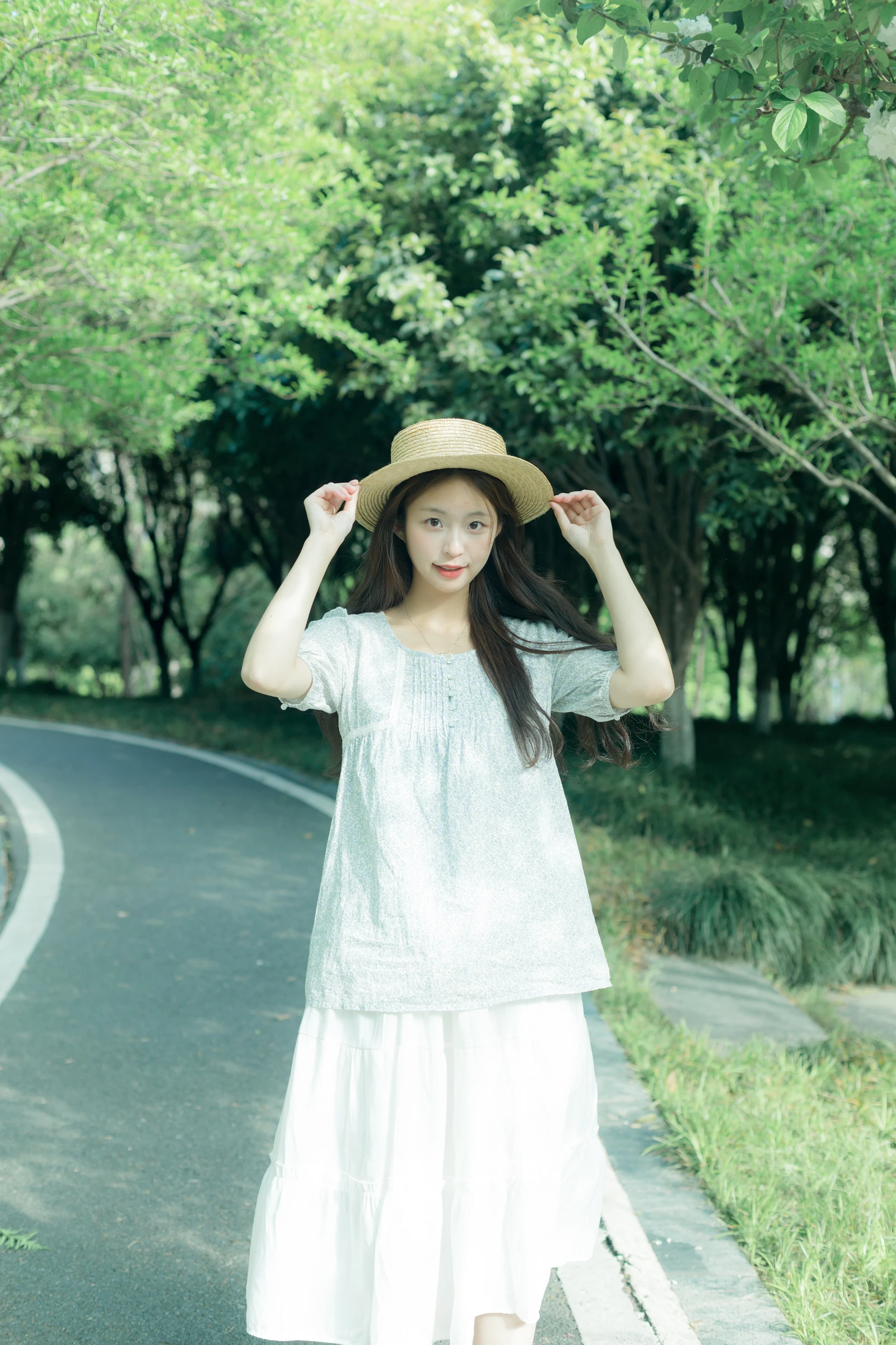 图片[2]-YITUYU艺图语 2024.05.18 绿色影像诗 chickkii_-COS世界