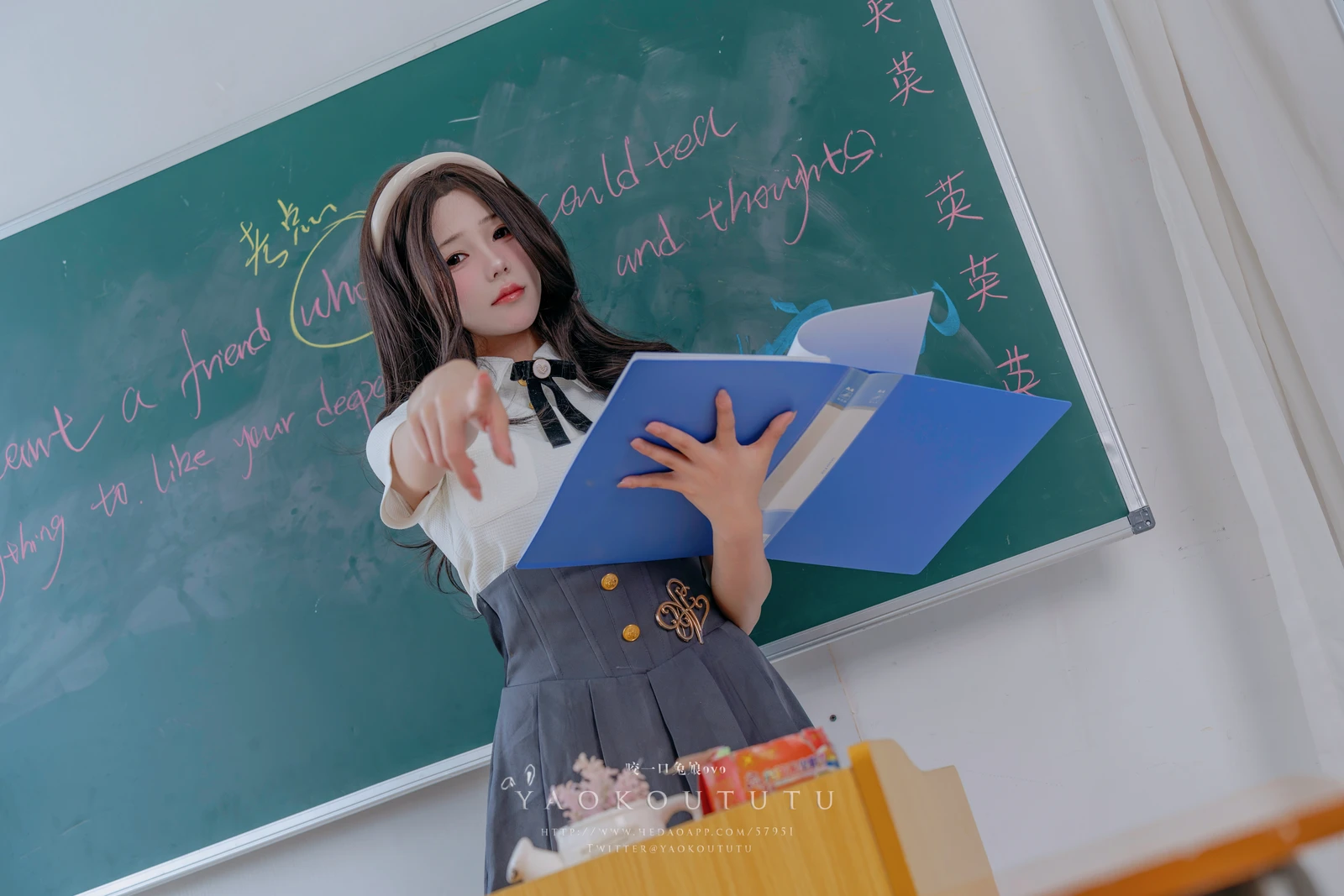 图片[3]-咬一口兔娘 实习老师的欢迎仪式-COS世界