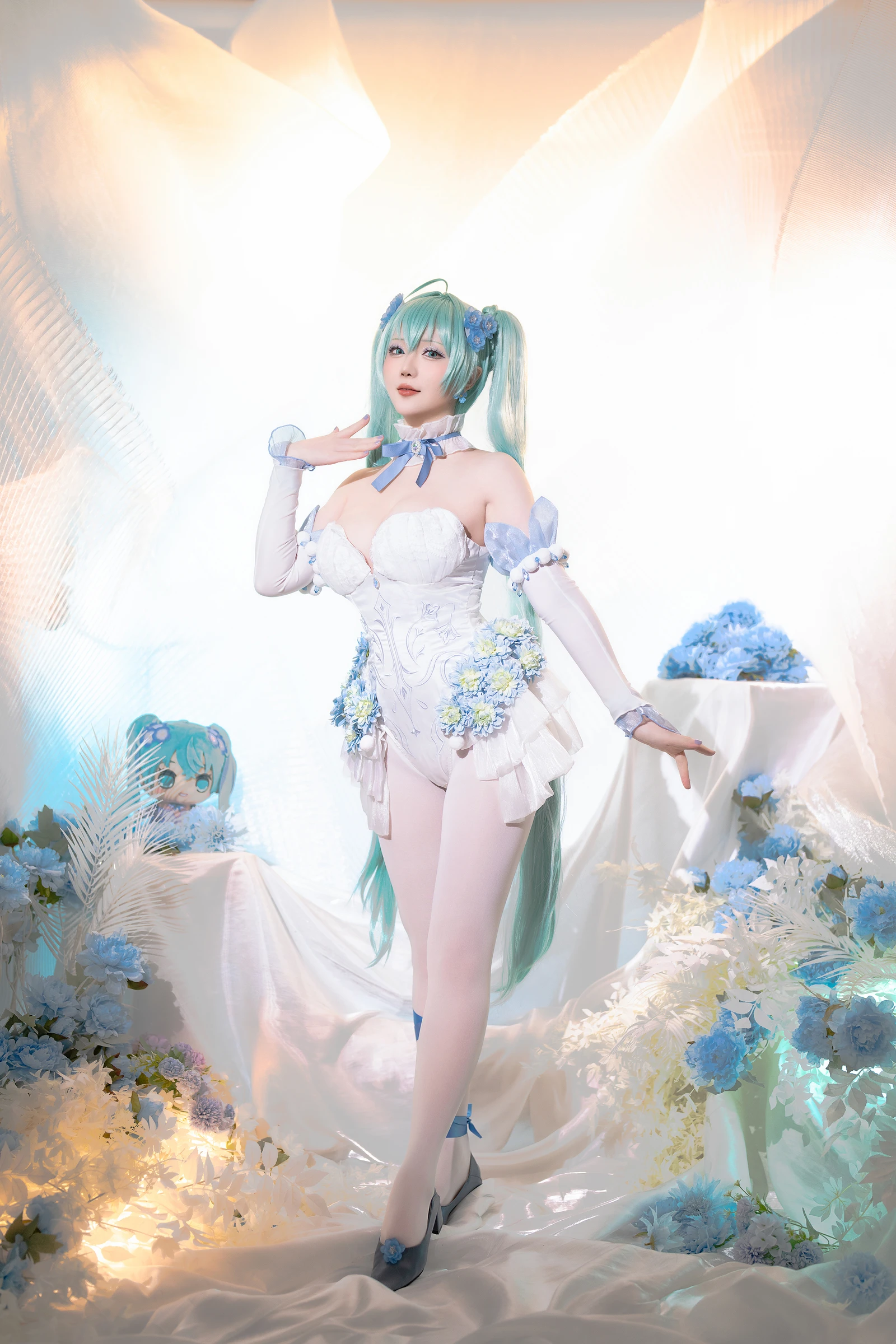 Coser小姐姐星之迟迟 初音未来粉蝶花精灵-COS世界