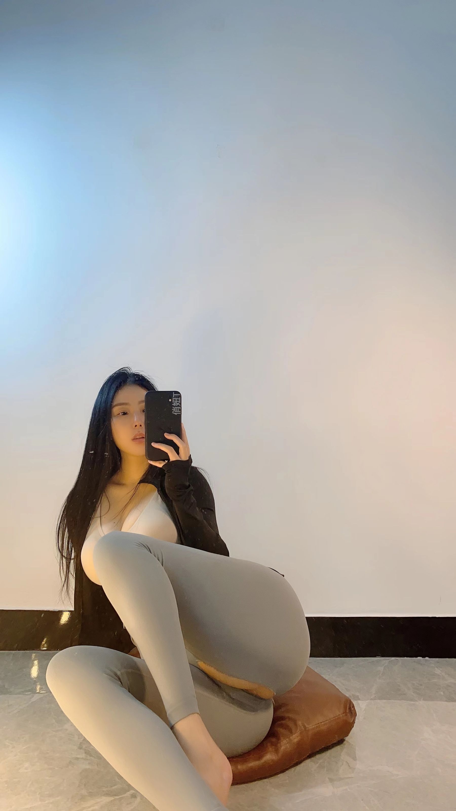 图片[5]-俏妞qiaoniuTT – 满屏怼脸 10P-COS世界